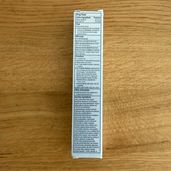 IT Cosmetics CC+ Cream Full Coverage Color Correcting Foundation SPF 50+ LIGHT - Picture 6 of 10